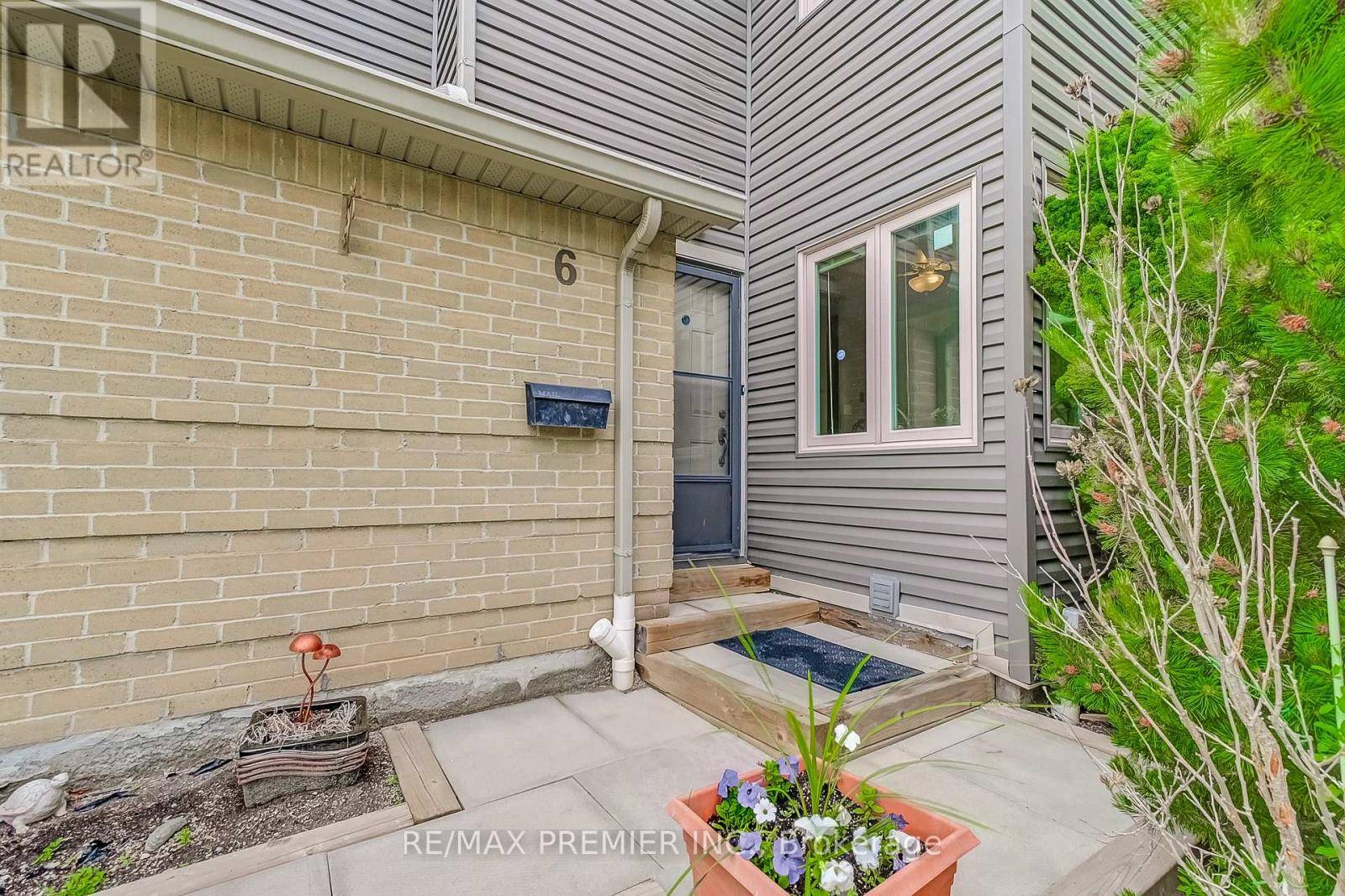Mississauga (erin Mills), ON L5L5P5,3600 Colonial DR #6
