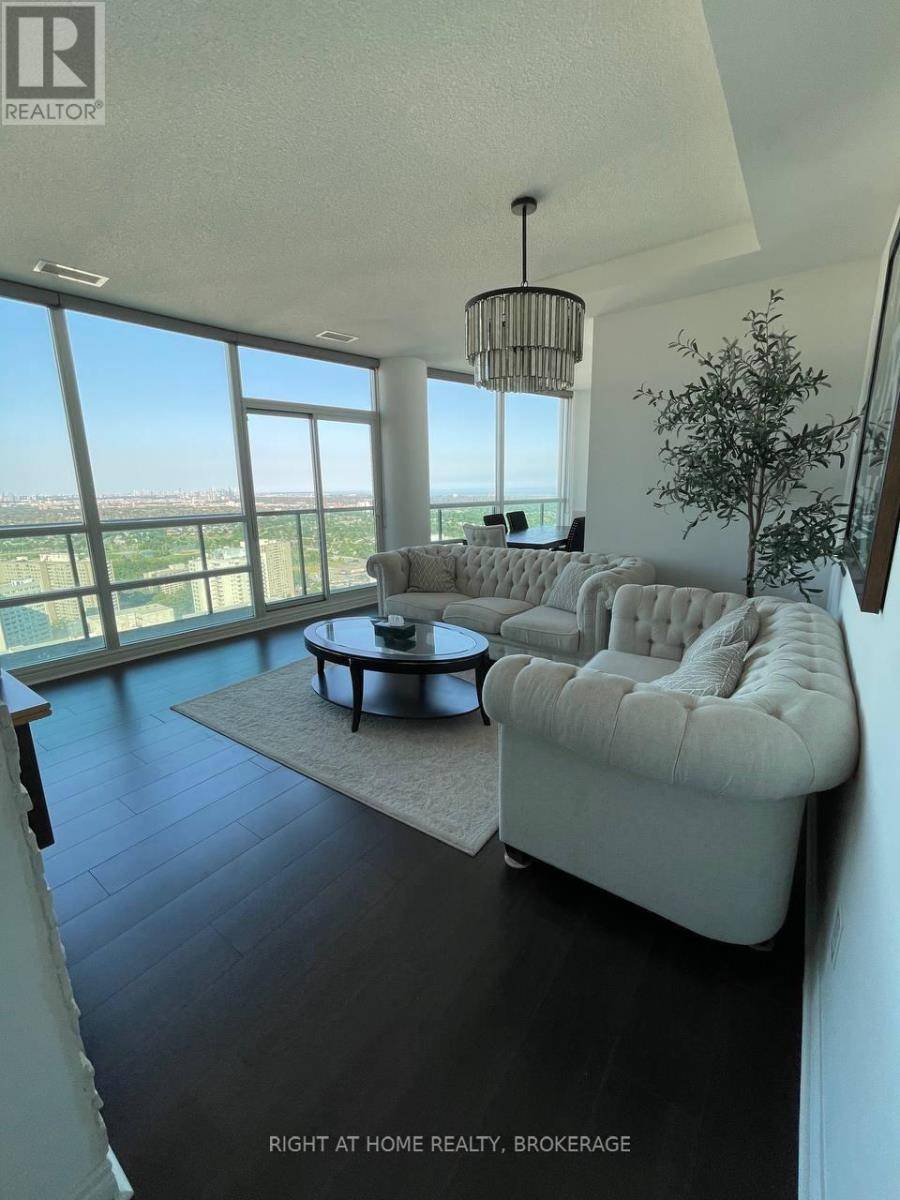 Mississauga (city Centre), ON L5B0G8,208 Enfield PL #PH101