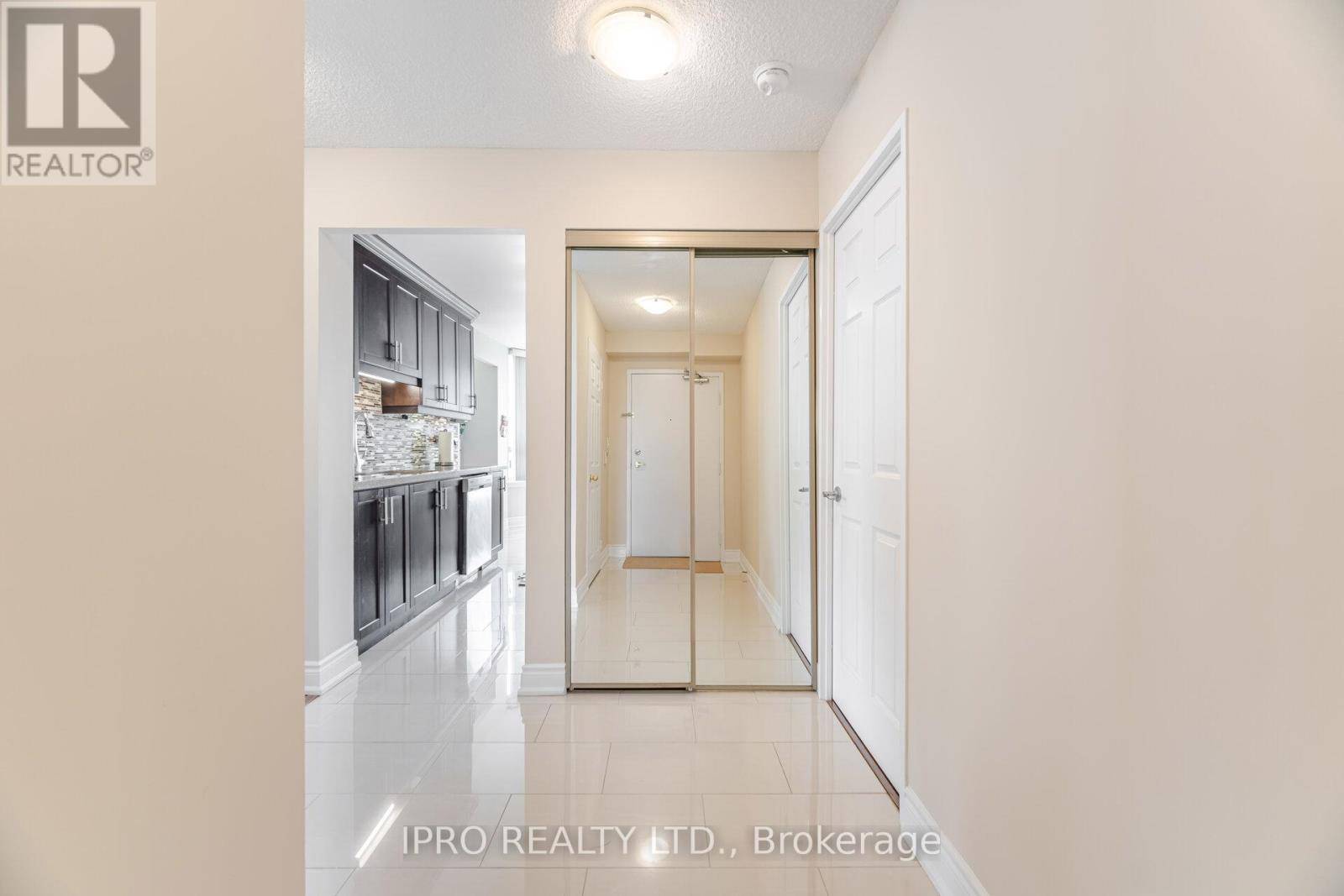 Mississauga (city Centre), ON L5B3J4,3605 Kariya DR #1603