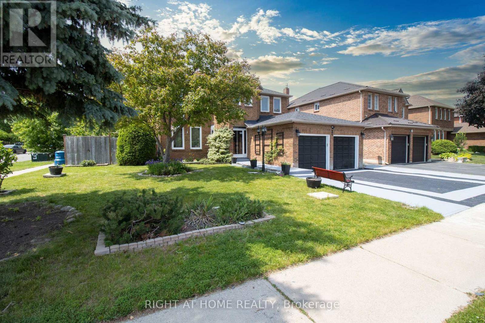 Brampton (northwood Park), ON L6X3H5,2 BRYDON CRESCENT
