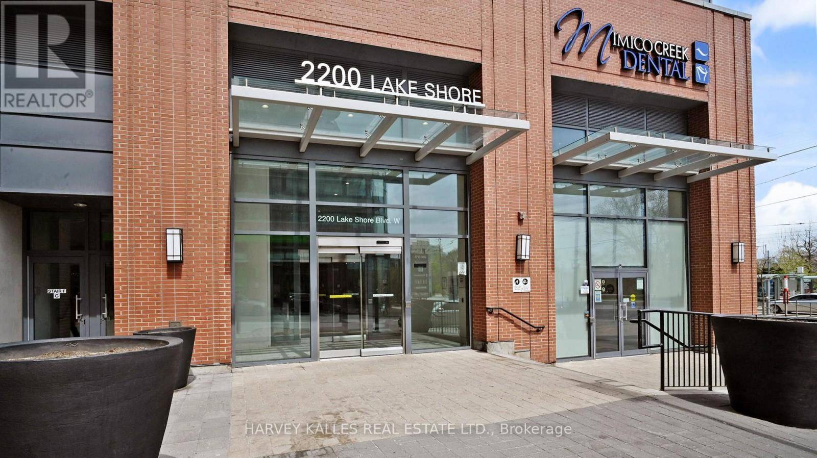 Toronto (mimico), ON M8V1A4,2200 Lake Shore BLVD West #4008