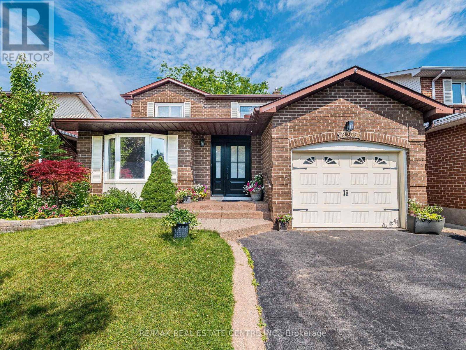 3255 ULMAN ROAD, Oakville (br Bronte), ON L6L5S9