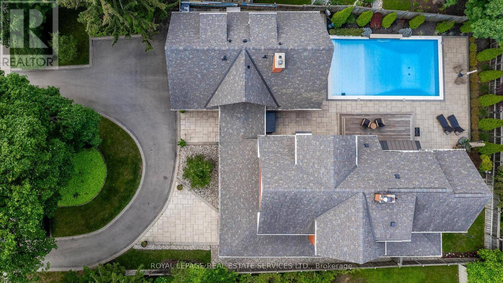 Oakville (sw Southwest), ON L6K1G3,335 LAKESHORE ROAD W