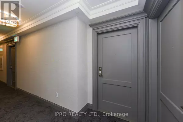 Mississauga (city Centre), ON L5B0N6,30 Elm DR West #3504