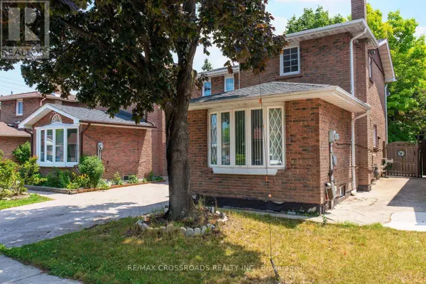 Toronto (west Humber-clairville), ON M9V4M5,17 BROWNRIDGE CRESCENT