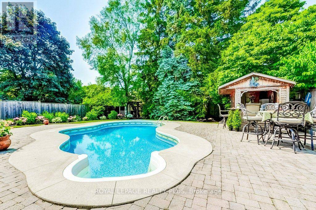 748 FRANCIS ROAD, Burlington (lasalle), ON L7T4A3