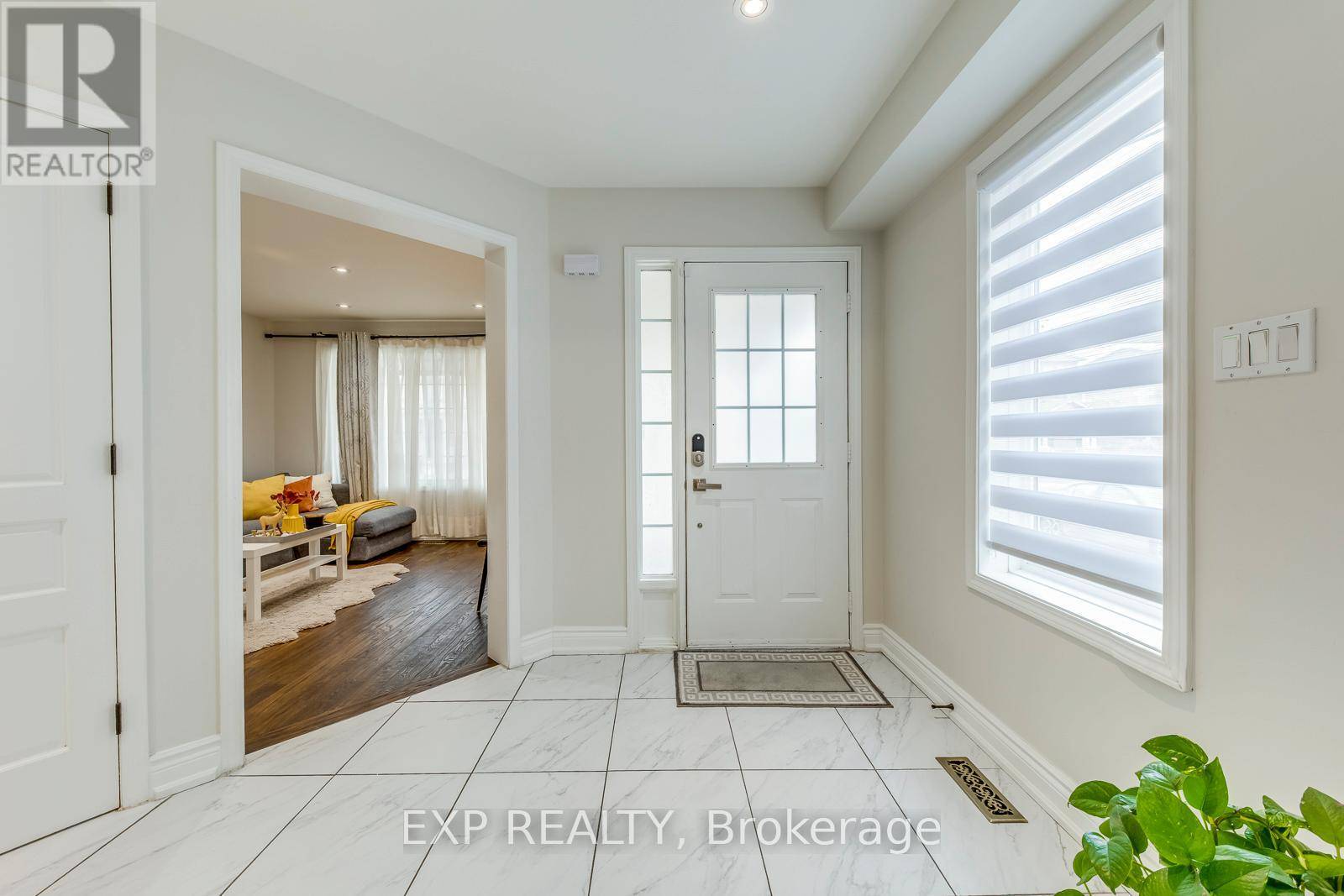 Mississauga (churchill Meadows), ON L5M7B2,5737 MACPHEE ROAD