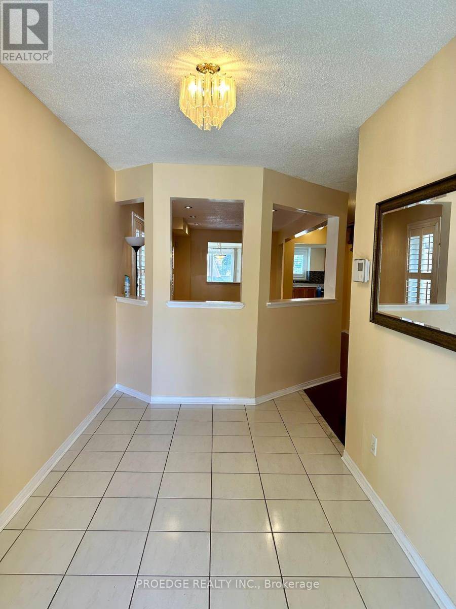 Burlington (uptown), ON L7L6L1,5107 LAMPMAN AVENUE