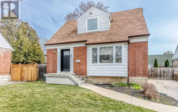 Toronto (beechborough-greenbrook), ON M6M4A6,3 GREENACRES ROAD