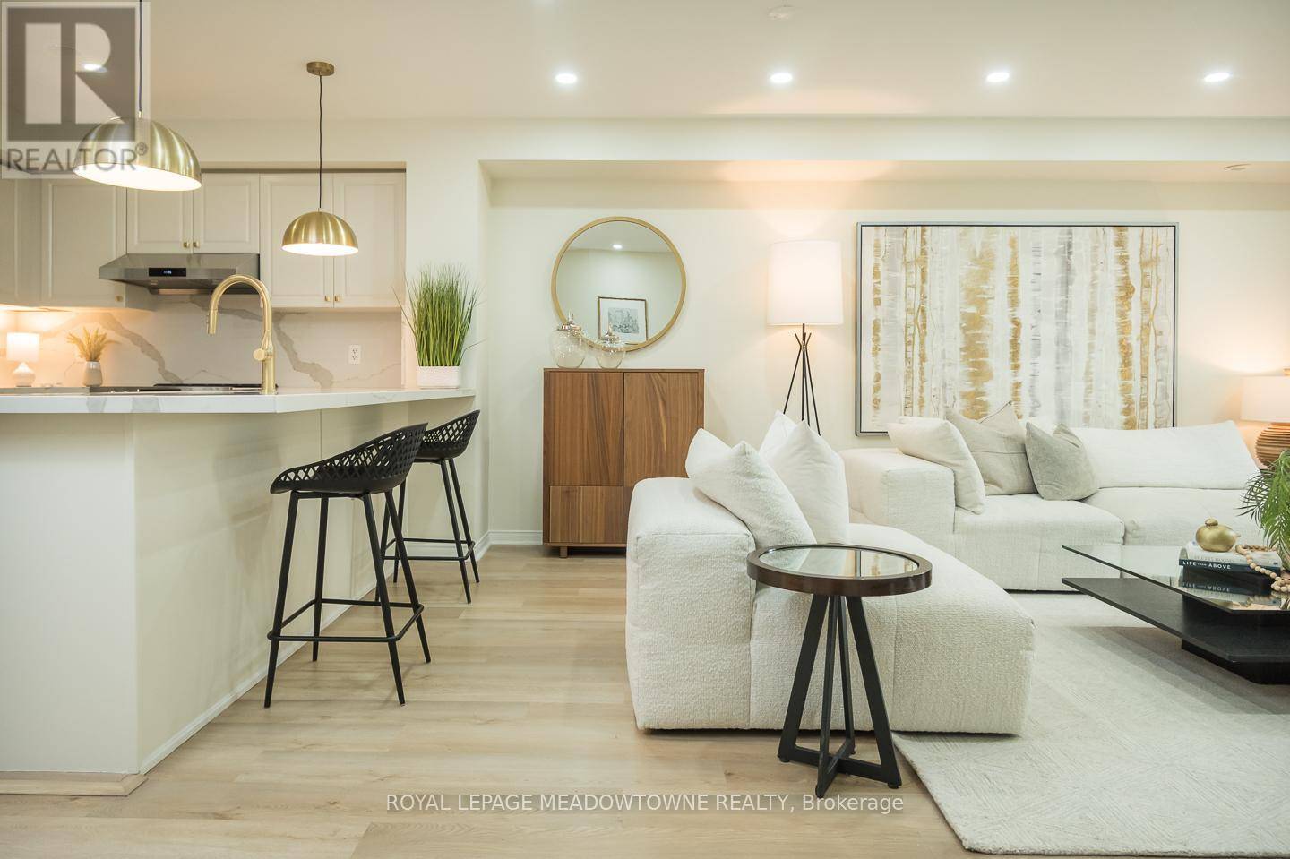 Mississauga (churchill Meadows), ON L5M0N7,3355 Thomas ST #10