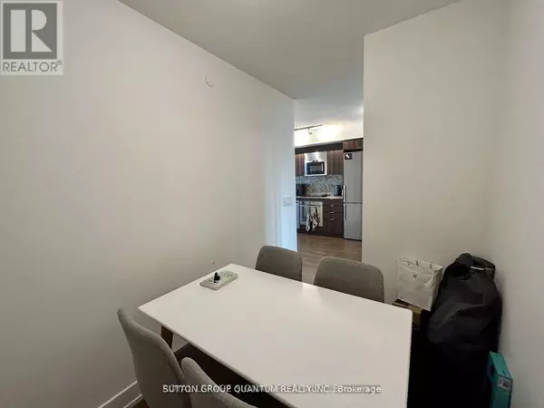 Toronto (islington-city Centre West), ON M9A0C8,5 Mabelle AVE #1532