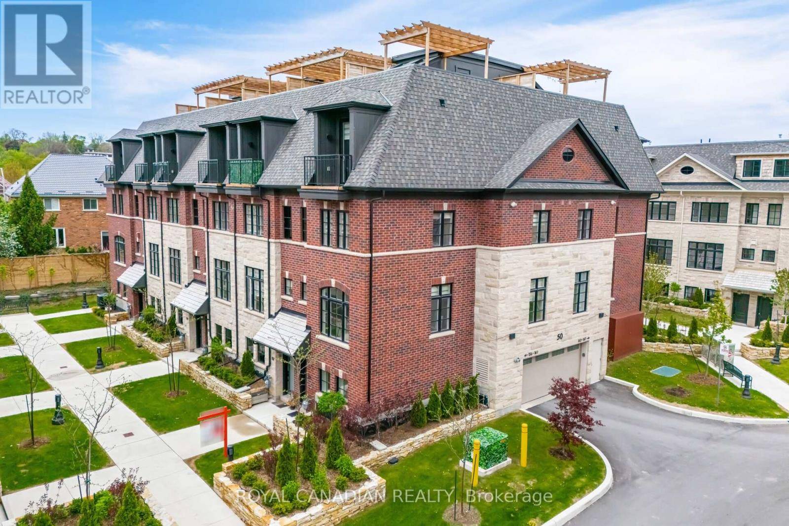 Mississauga (streetsville), ON L5M2R4,50 Lunar CRES #156