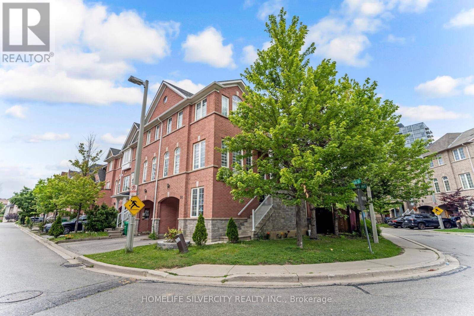 Brampton (fletcher's Creek South), ON L6Y5S3,91 BERNARD AVENUE
