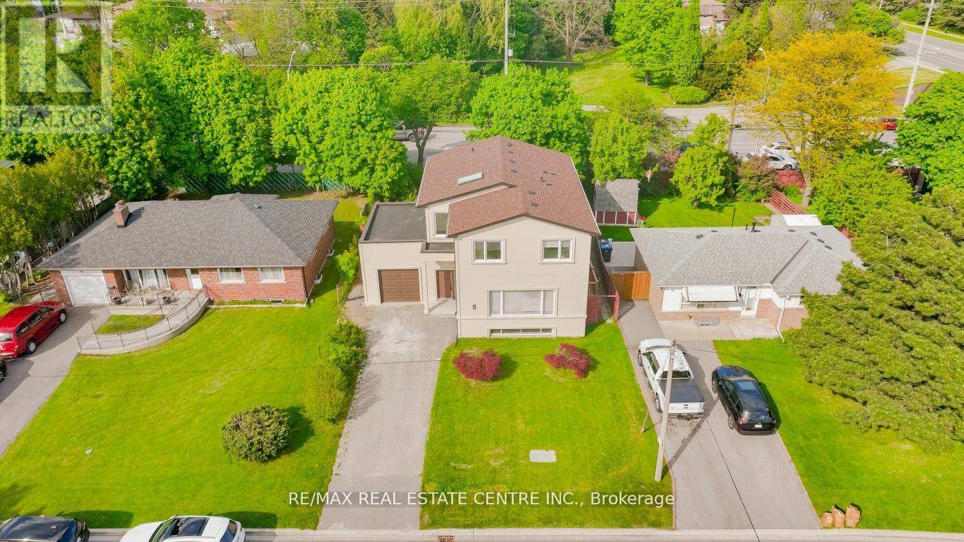 5 AUTUMN BOULEVARD, Brampton (avondale), ON L6T2V3