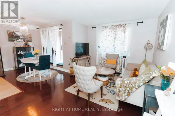 Oakville (fa Falgarwood), ON L6H2P5,1030 Falgarwood DR #56