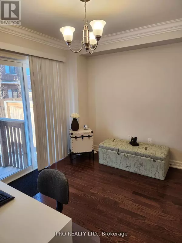 Mississauga (lakeview), ON L5E2M6,1137 Haig BLVD #6