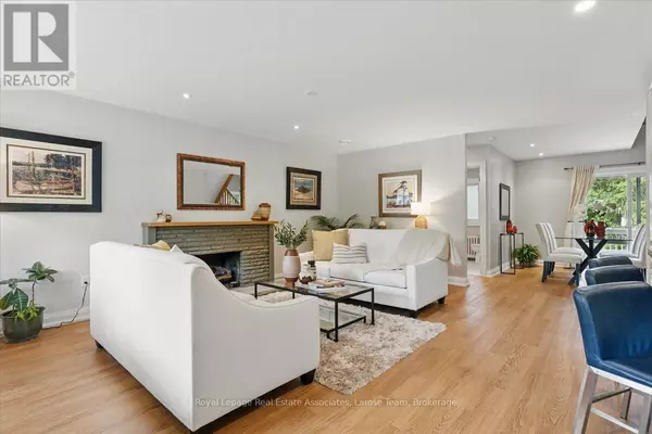 Mississauga (mineola), ON L5G3Z8,1611 TROTWOOD AVENUE