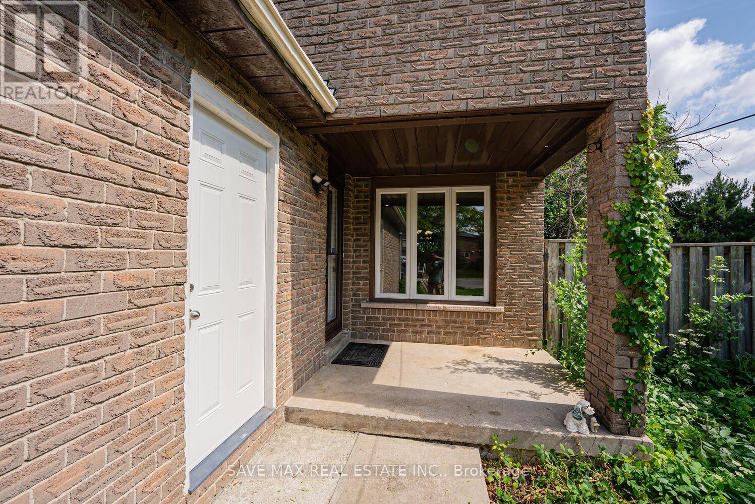 Mississauga (meadowvale), ON L5N5A7,6983 HICKLING CRESCENT