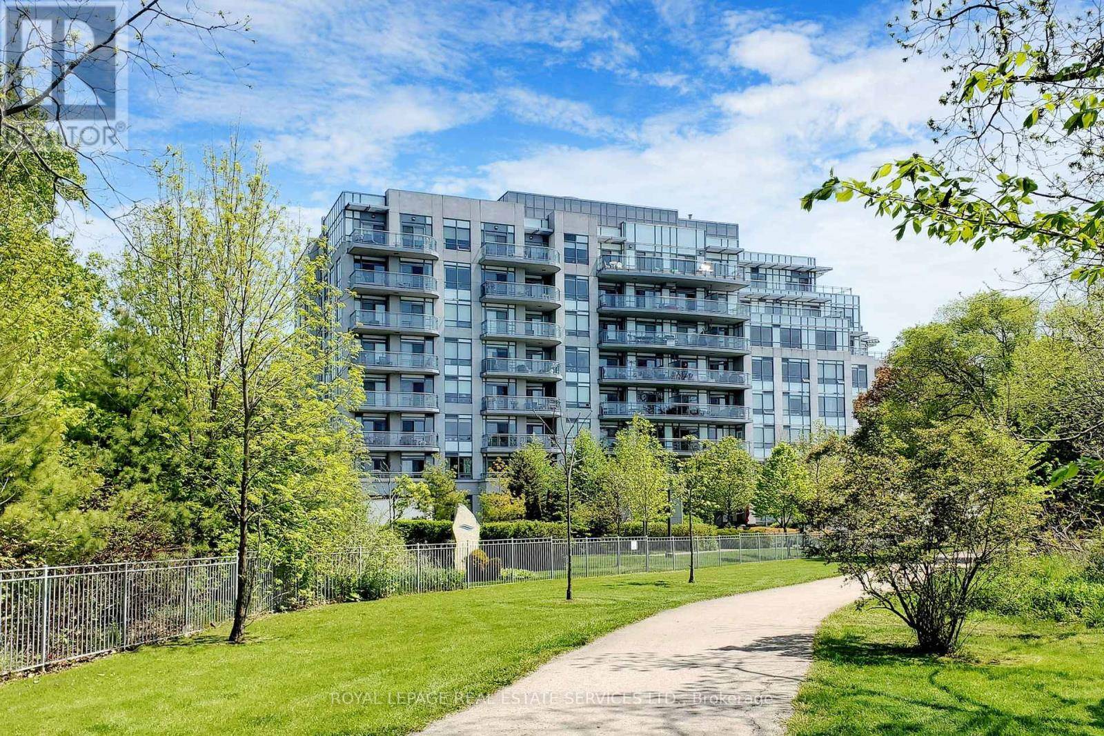 Oakville (br Bronte), ON L6L0B4,3500 Lakeshore RD West #417