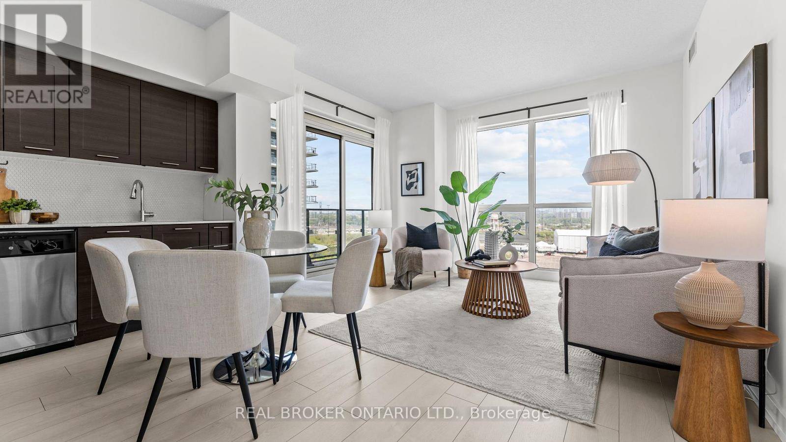 Toronto (mimico), ON M8V0C1,2220 Lake Shore BLVD West #1604