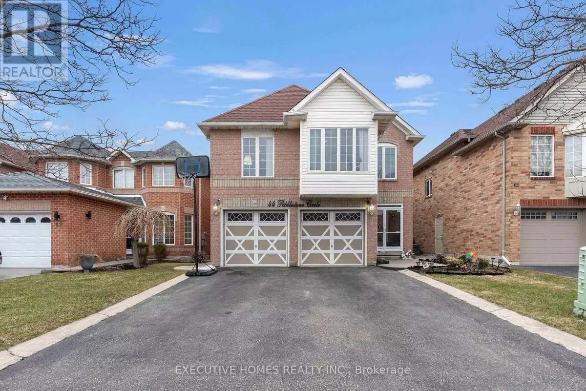 Brampton (brampton West), ON L6X4N2,44 PEBBLESTONE CIRCLE