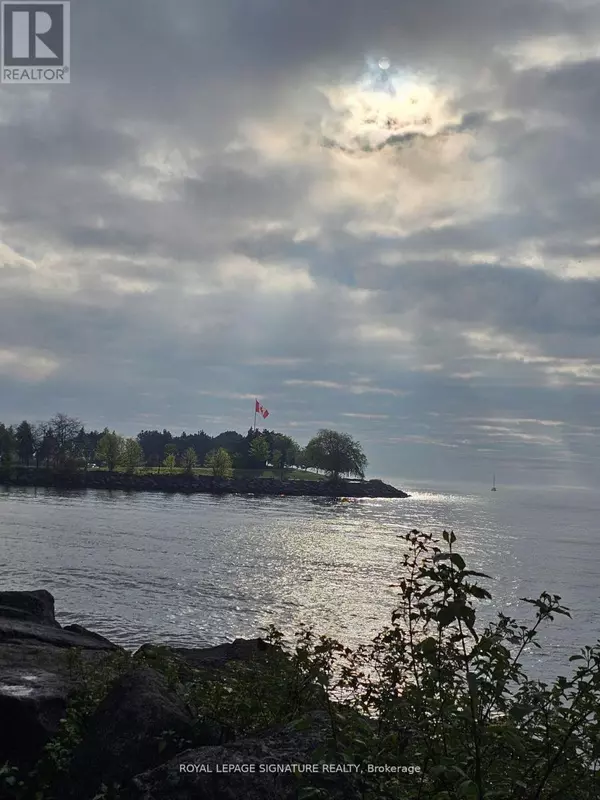 Mississauga (lakeview), ON L5G0C6,1085 Douglas McCurdy Common #111