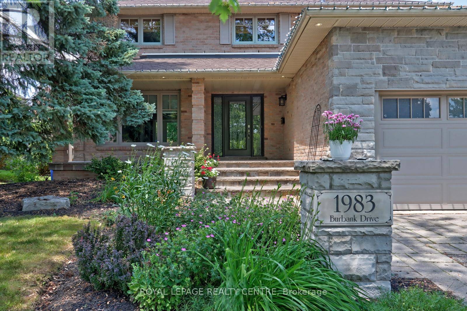 Mississauga (erin Mills), ON L5L2T6,1983 BURBANK DRIVE