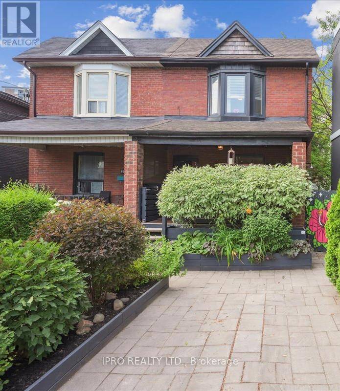 Toronto (weston-pellam Park), ON M6N1C5,2043 DAVENPORT ROAD