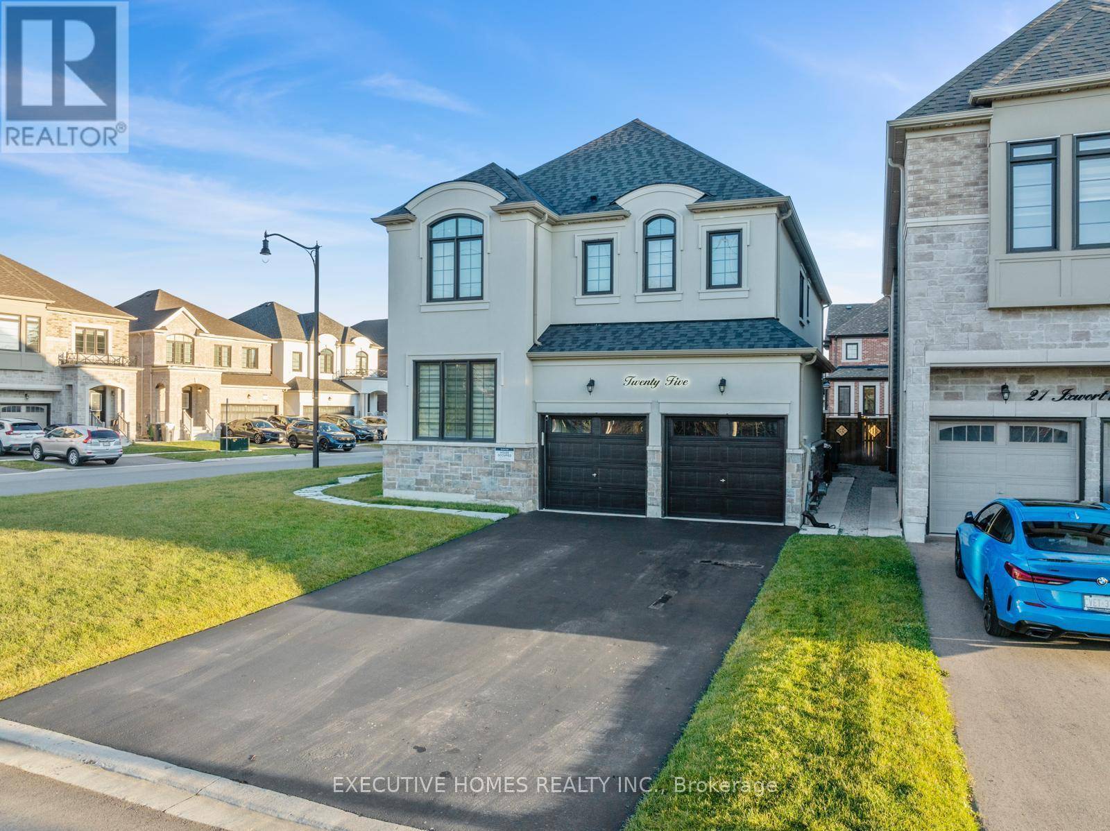 25 IXWORTH CIRCLE, Brampton (bram West), ON L6Y6J8