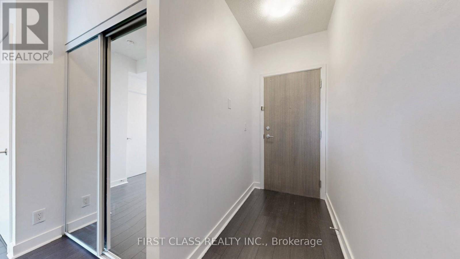 Mississauga (city Centre), ON L5B0H8,3985 Grand Park DR #1702