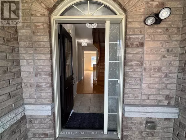 Brampton (northwest Brampton), ON L7A4L6,26 IVOR CRESCENT