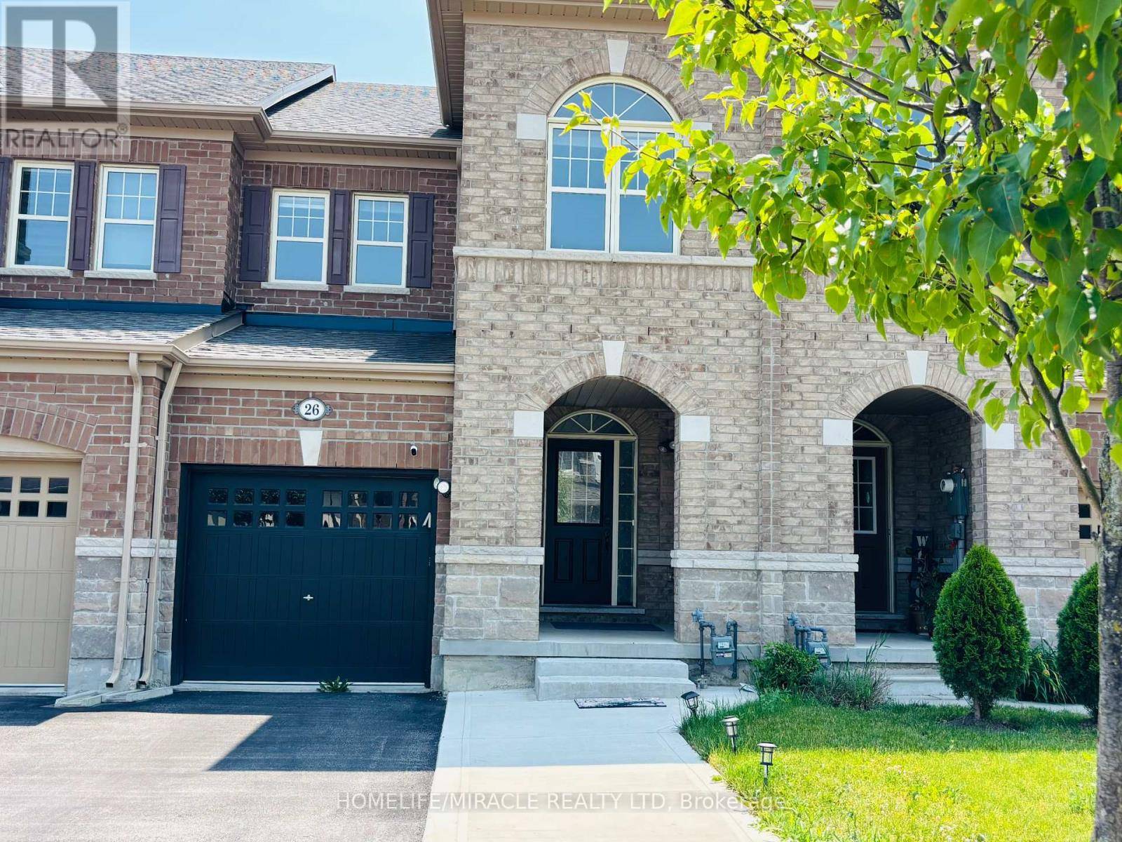 Brampton (northwest Brampton), ON L7A4L6,26 IVOR CRESCENT