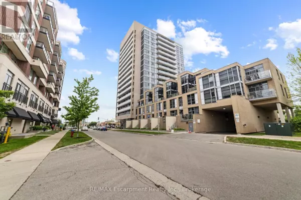 Burlington (uptown), ON L7L0E4,1940 Ironstone DR #1505