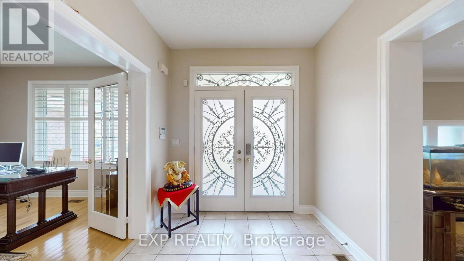 Brampton (vales Of Castlemore), ON L6P1G2,28 COSMO COURT