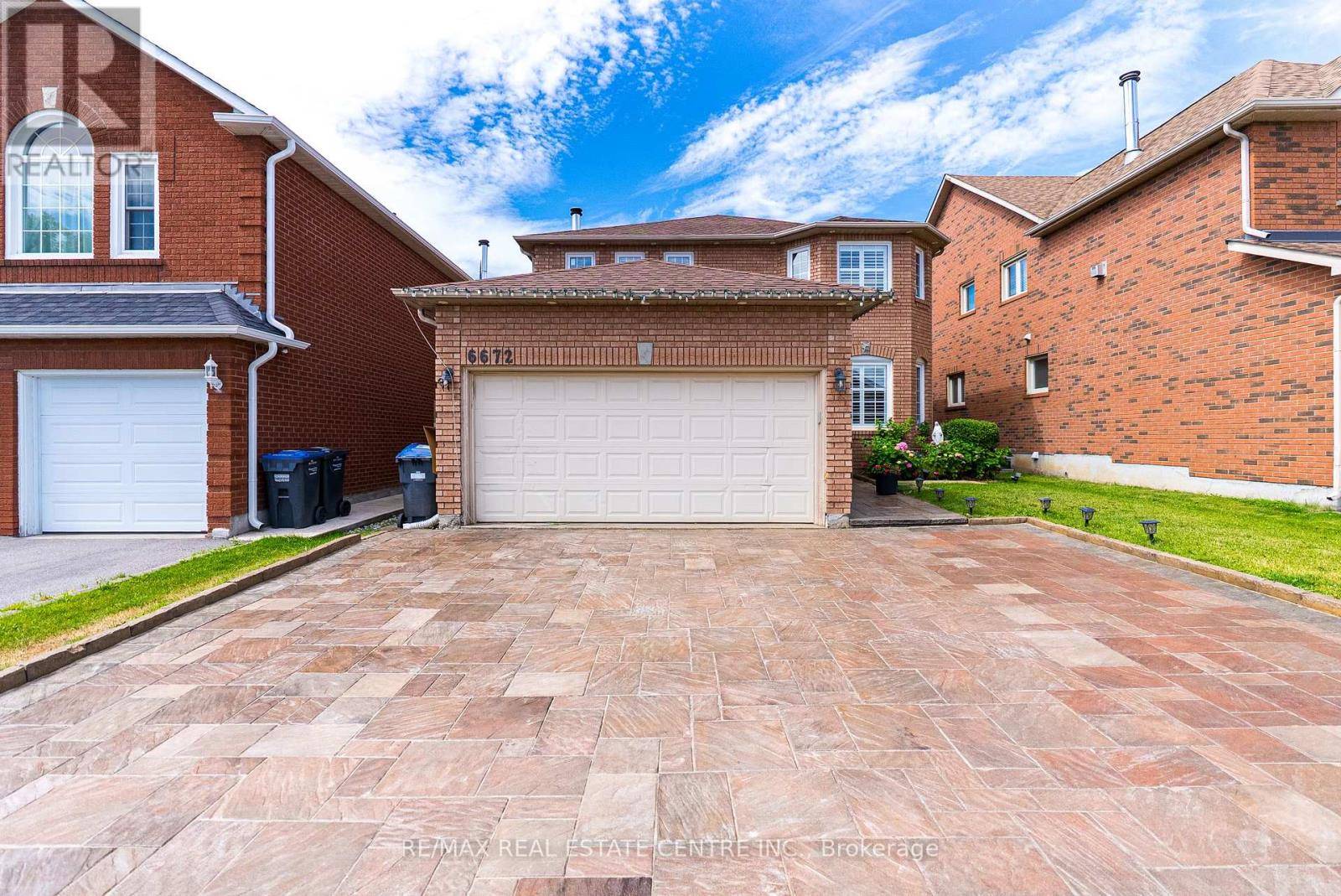 Mississauga (lisgar), ON L5N6V9,6672 LISGAR DRIVE