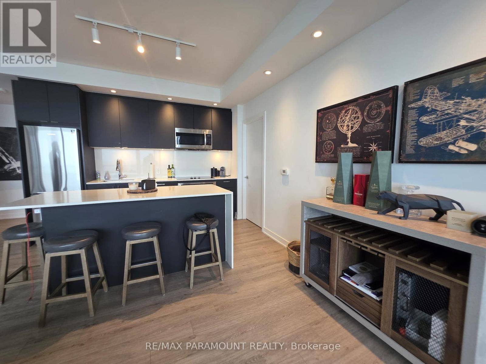 Toronto (high Park-swansea), ON M6S1A1,1926 Lake Shore BLVD West #1807