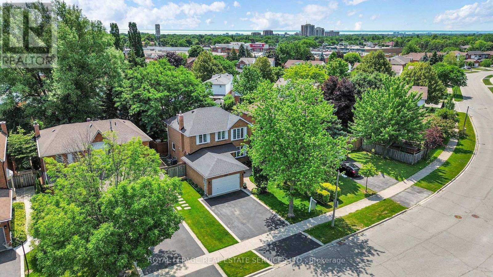 1062 GLENBROOK AVENUE, Oakville (wc Wedgewood Creek), ON L6H4A3