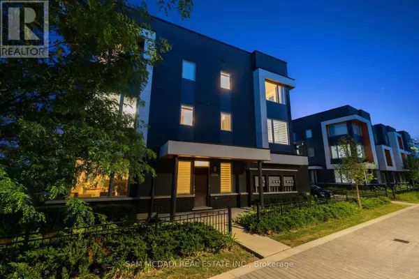 Oakville (go Glenorchy), ON L6M0Y6,3006 Creekshore Common #34