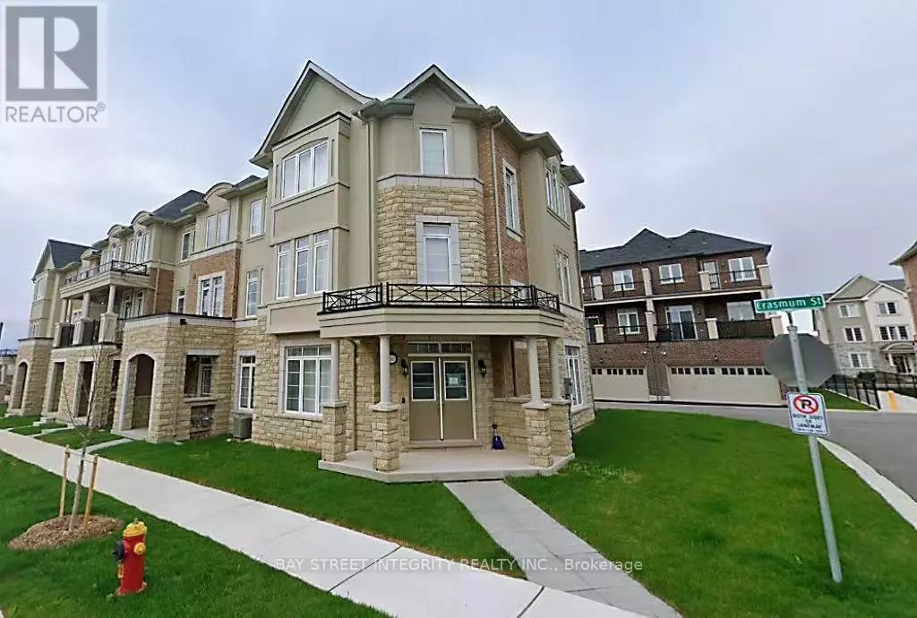 Oakville (oa Rural Oakville), ON L6M1S3,3302 ERASMUM STREET