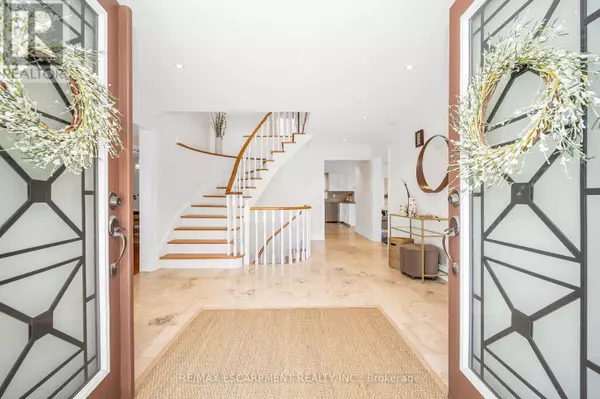 Oakville (cv Clearview), ON L6J6Z8,2728 GUILFORD CRESCENT