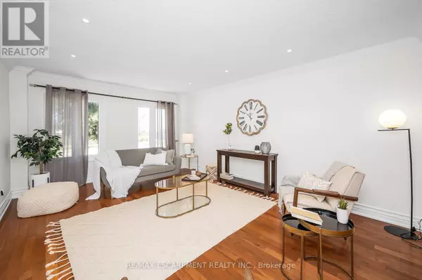 Oakville (cv Clearview), ON L6J6Z8,2728 GUILFORD CRESCENT