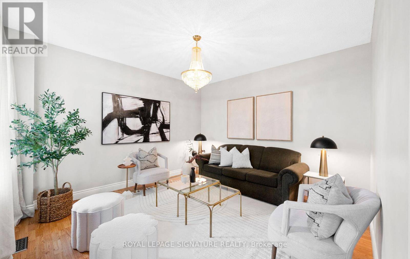 Mississauga (creditview), ON L5C3W1,638 GALLOWAY CRESCENT