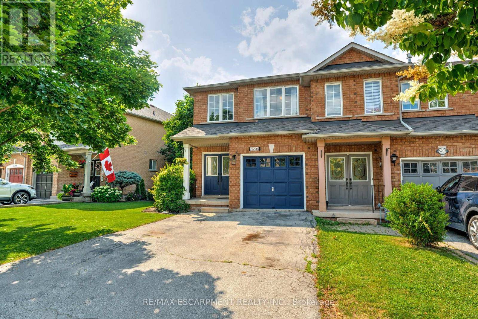 Burlington (uptown), ON L7L6R4,5205 THORNBURN DRIVE