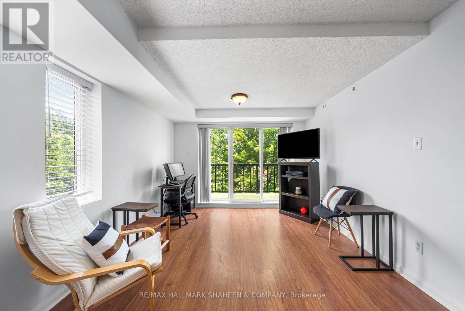 Toronto (downsview-roding-cfb), ON M3M0A2,55 George Appleton WAY #2117