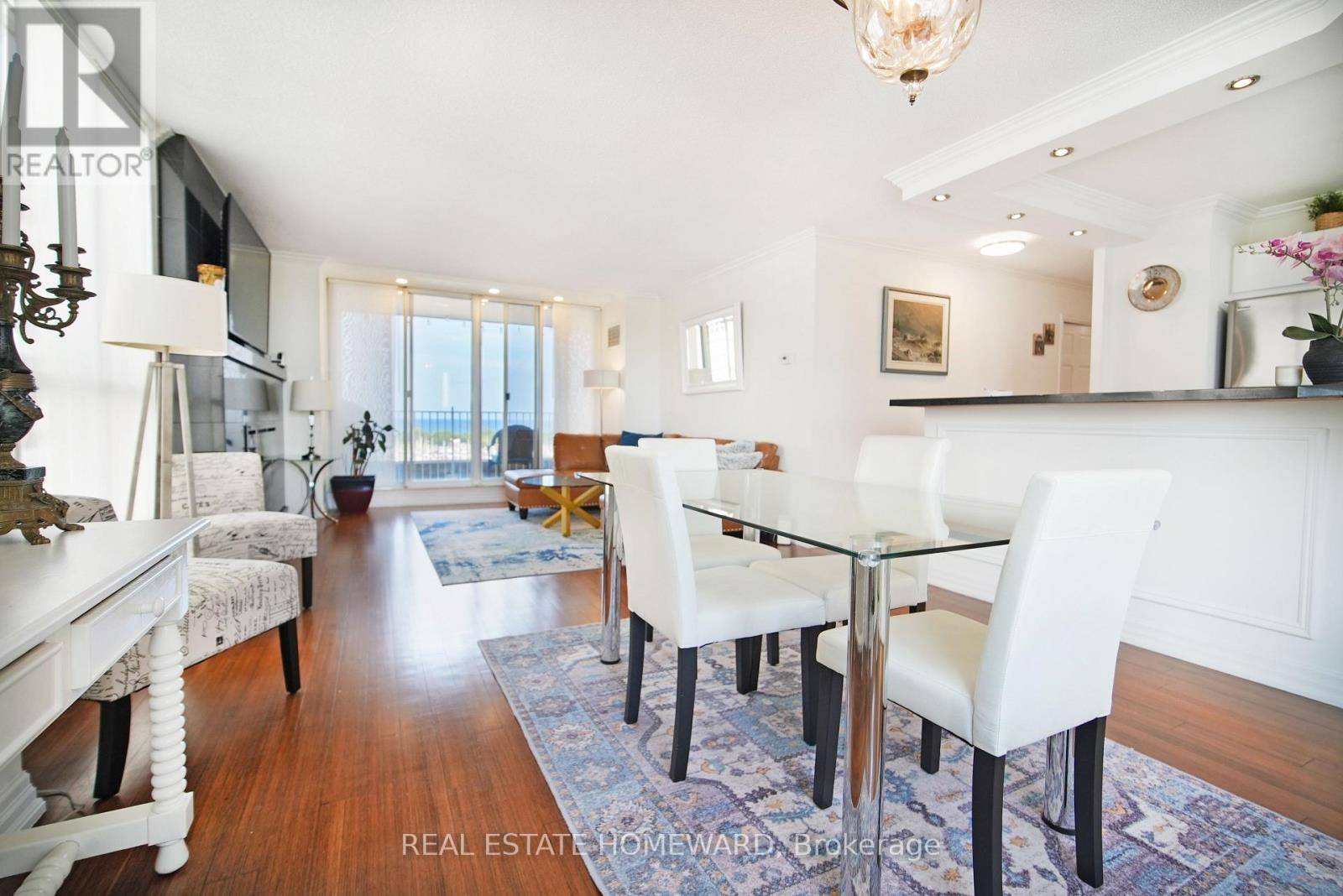 Toronto (mimico), ON M8V3X9,2285 Lake Shore BLVD West #707