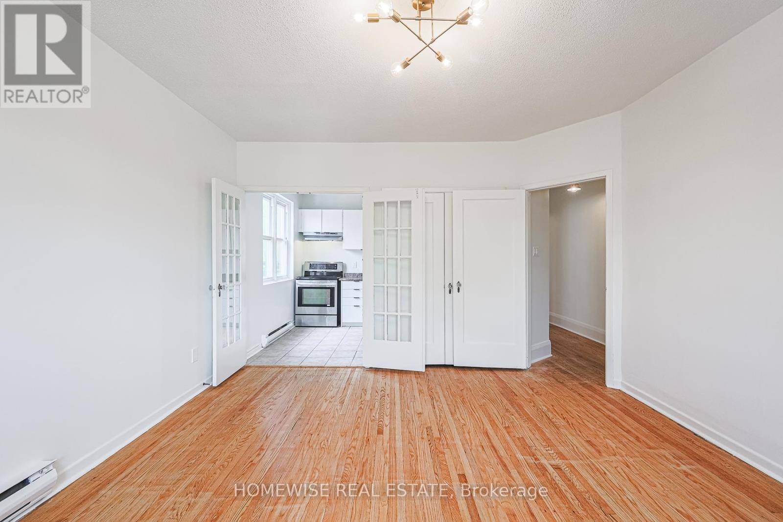 Toronto (south Parkdale), ON M6K1H1,1340 West King ST West #402