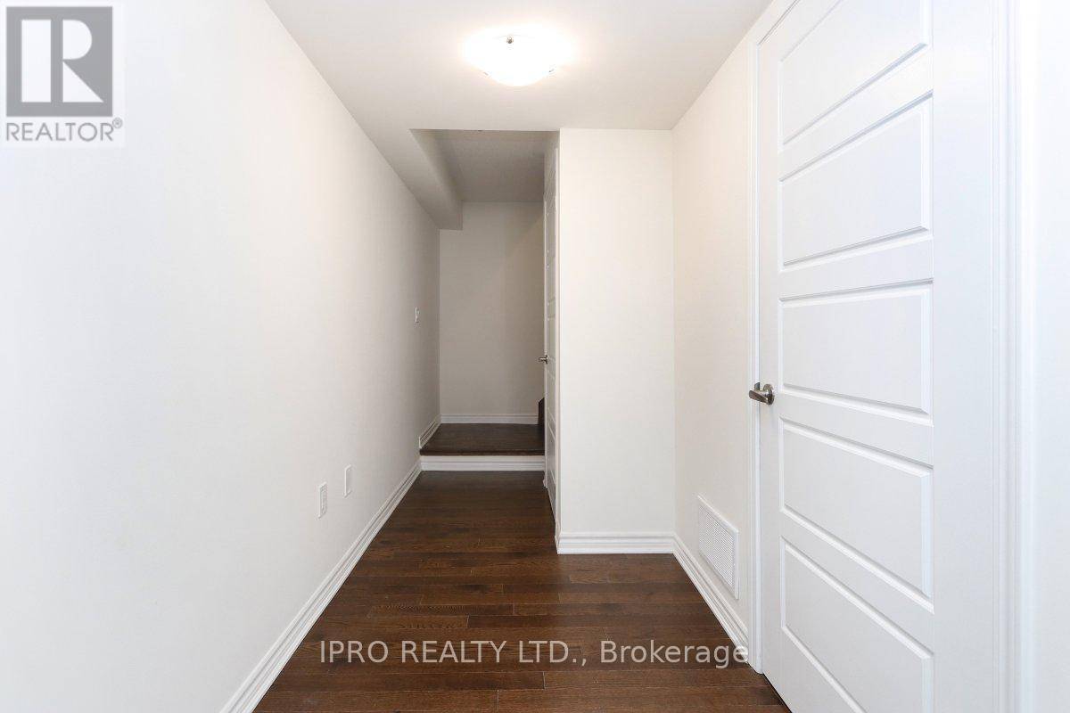 Milton (wi Willmott), ON L9T9L2,1000 Asleton BLVD #115