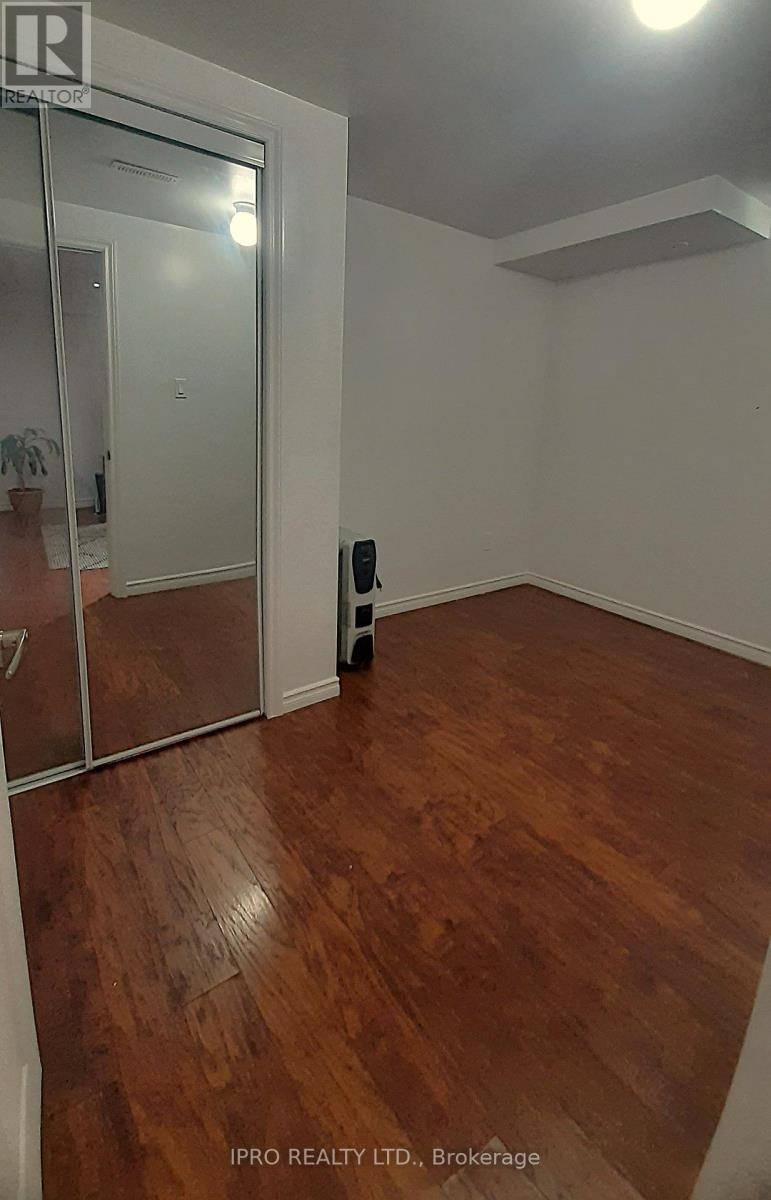 Brampton (credit Valley), ON L6Y5T5,33 HATTON COURT