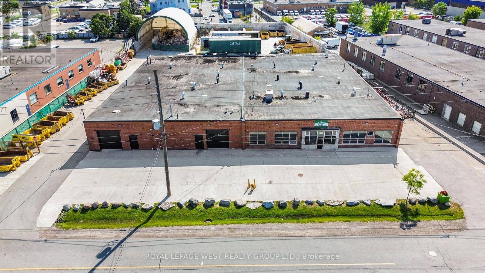 Toronto (west Humber-clairville), ON M9W4N3,55 Brydon DR #4