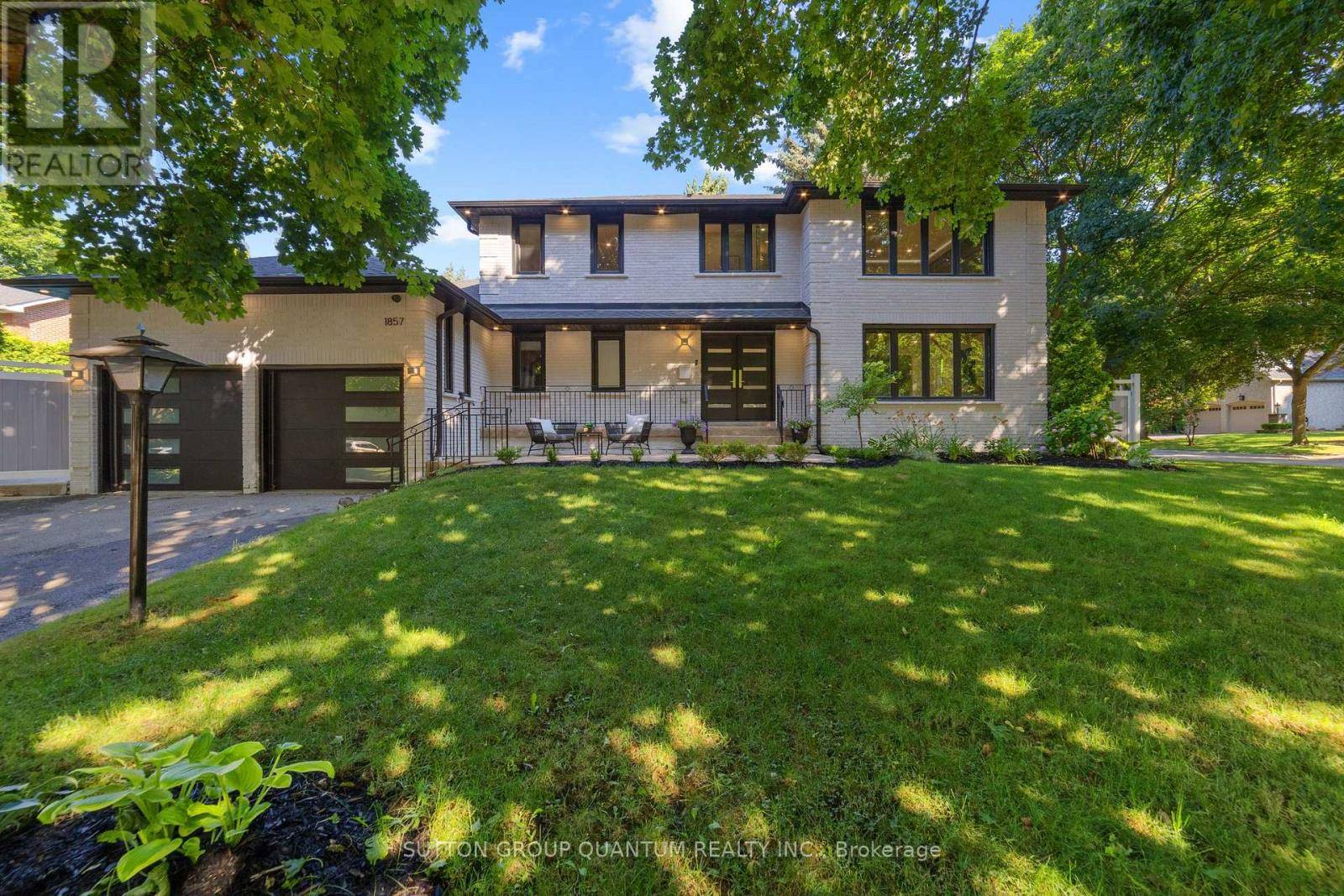 1857 FRIAR TUCK COURT, Mississauga (sheridan), ON L5K2L4